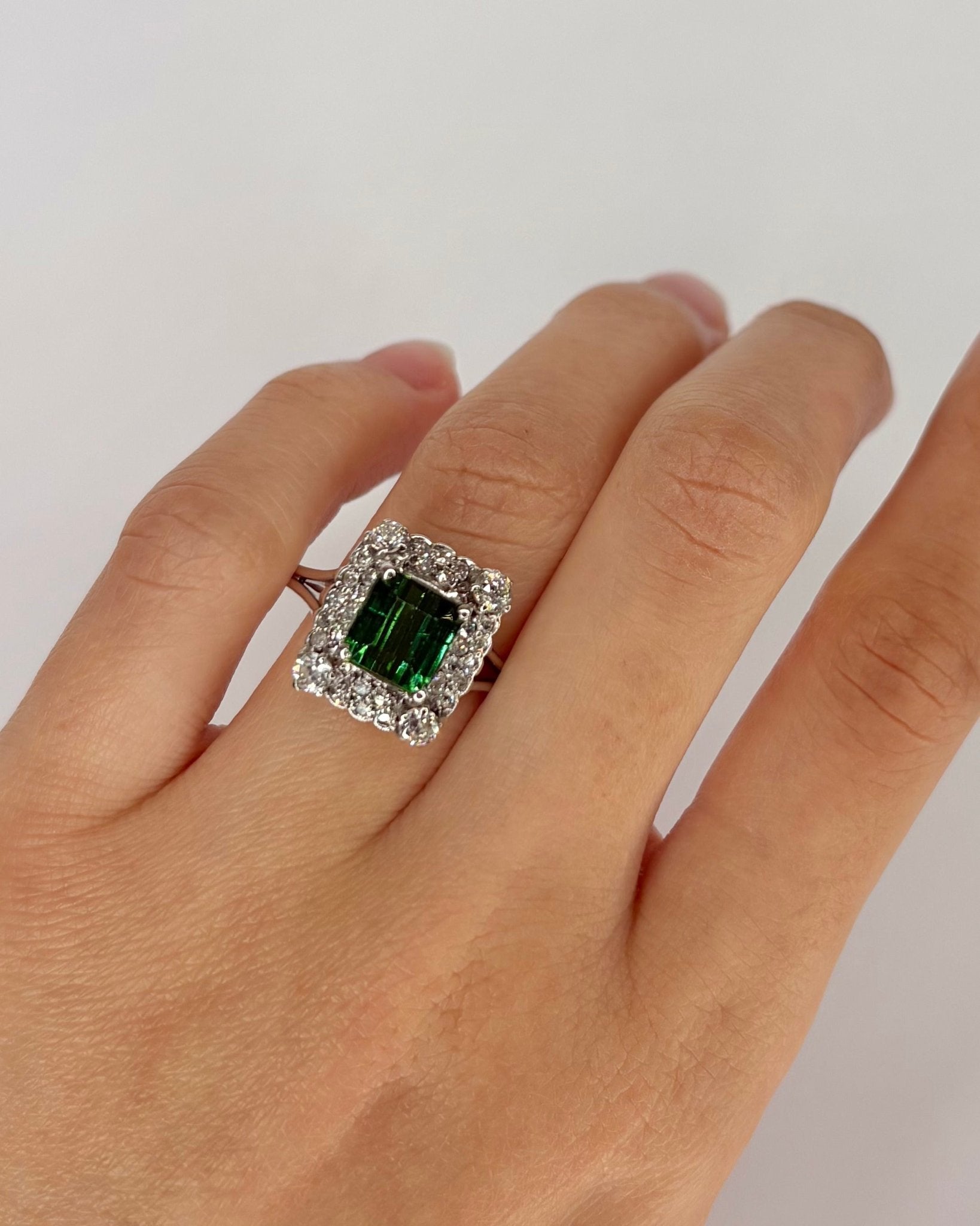 Bague Marguerite Tourmaline 2.22 carats & Diamants 0.60 carat "Reina" - Elliade Paris