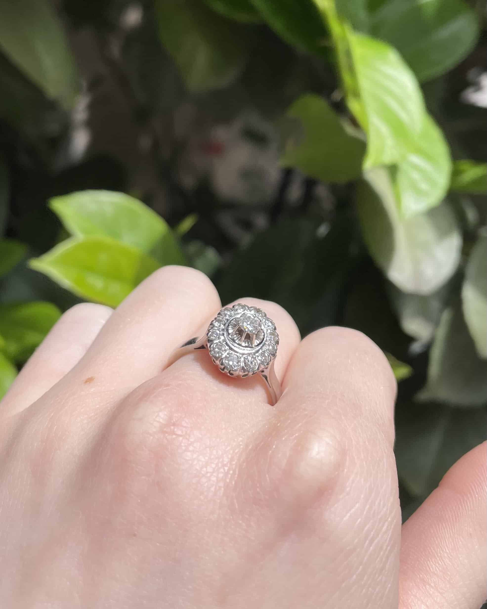 Bague Marguerite Art-Deco Diamants 0.67 carat "Lola" - Elliade Paris