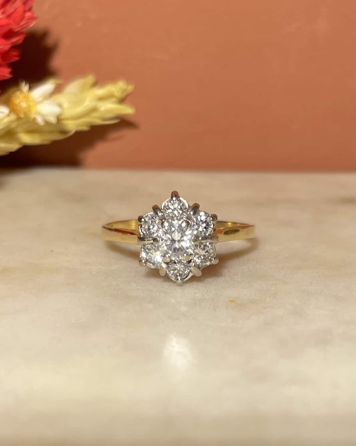 Bague Marguerite Vintage Diamants 0.75 carat "Simone" - Elliade Paris