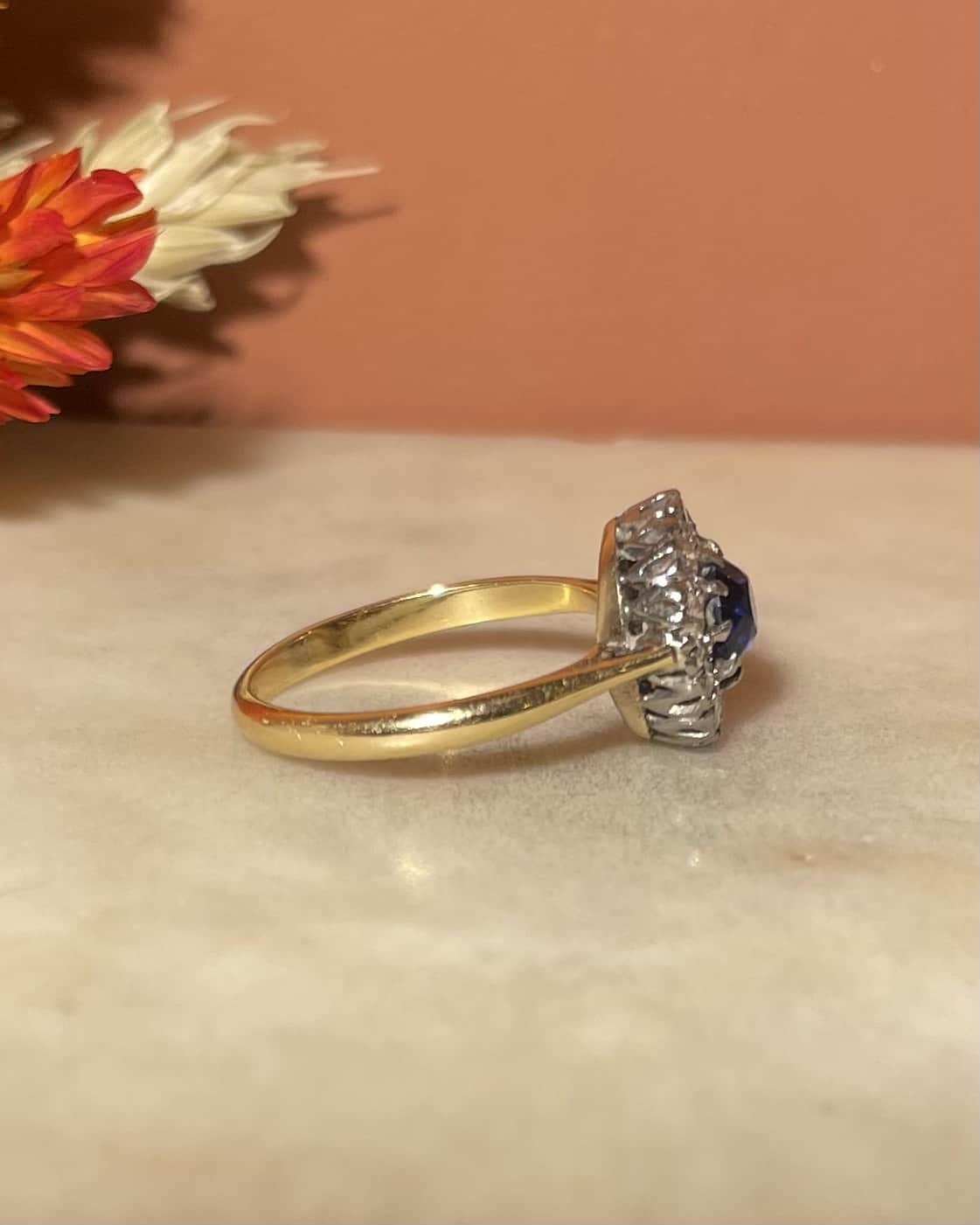 bague marguerite vintage en or 18 carats et platine - Elliade Paris bijoux vintage