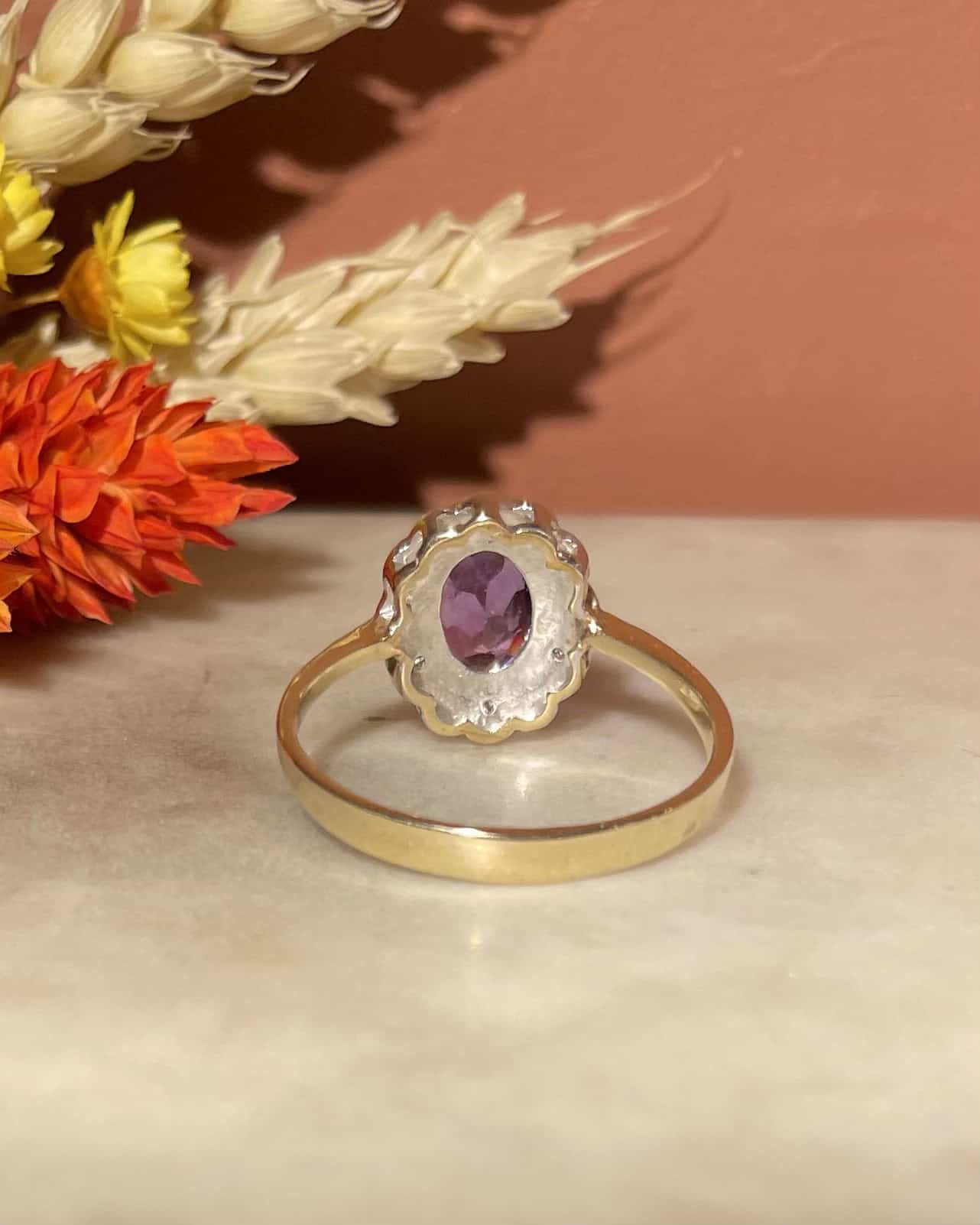 Anillo de margaritas de amatista y diamantes de 1 quilate "Melissa"