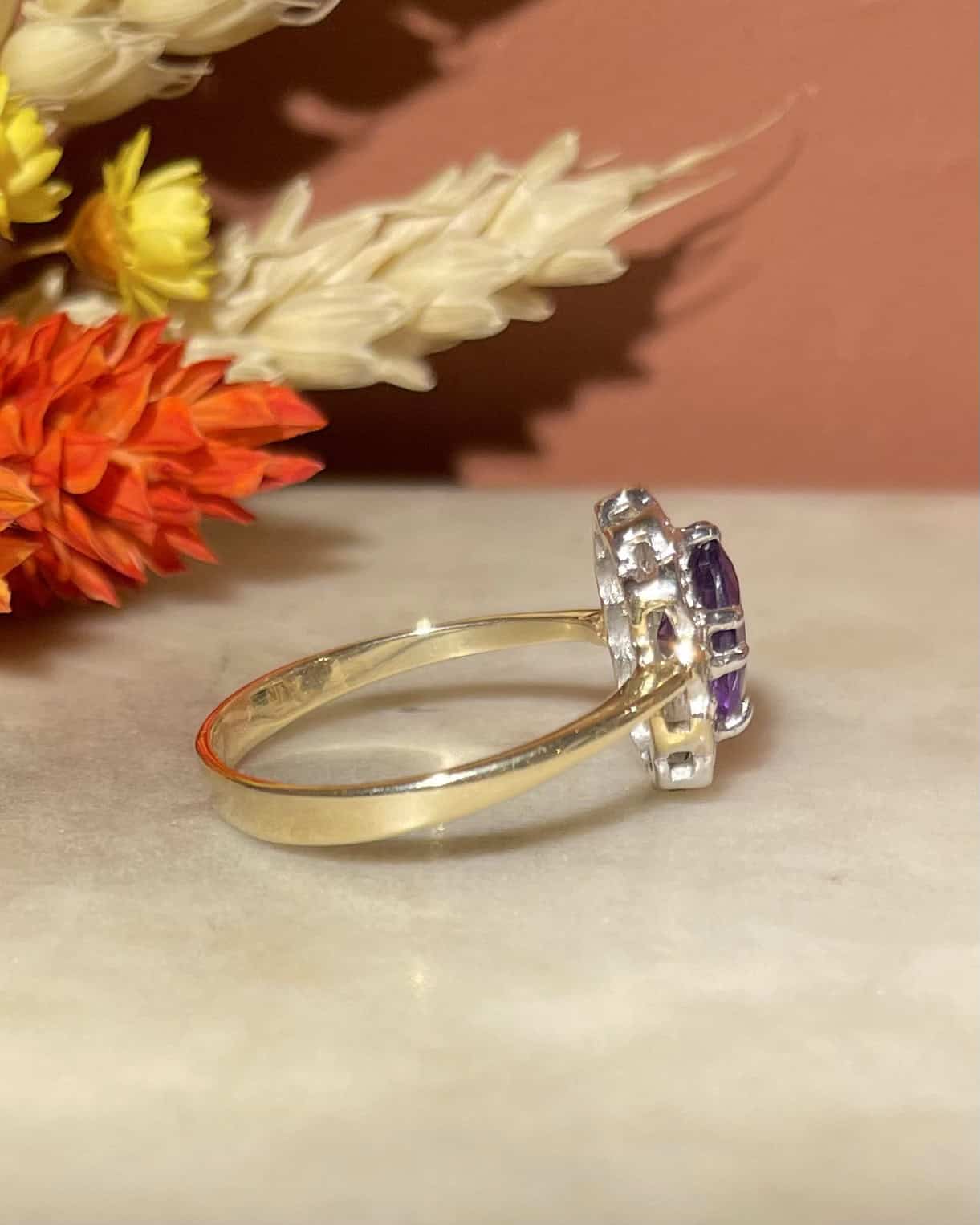 Anillo de margaritas de amatista y diamantes de 1 quilate "Melissa"