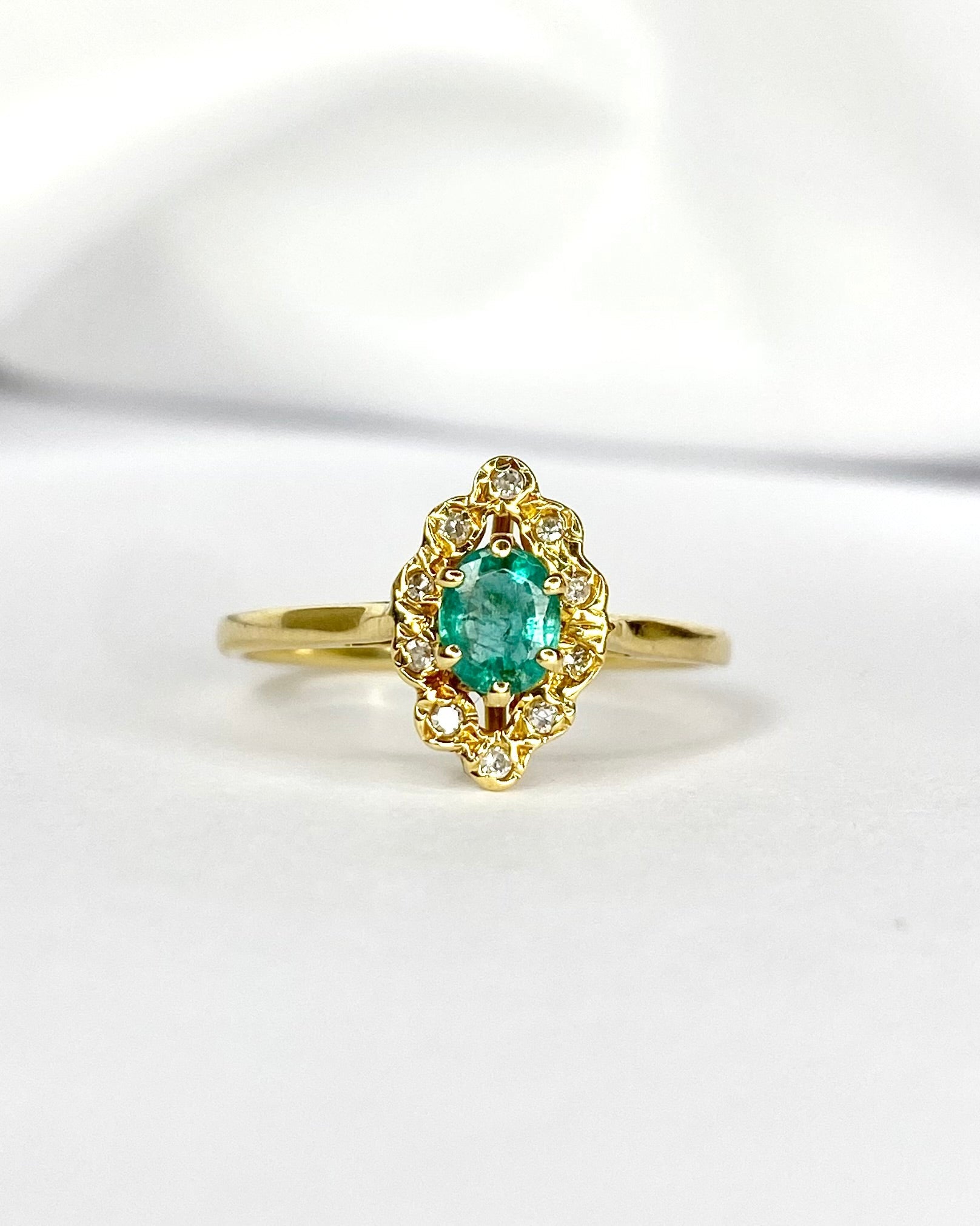Bague Marquise Émeraude & Diamants "Oxanna" - Elliade Paris