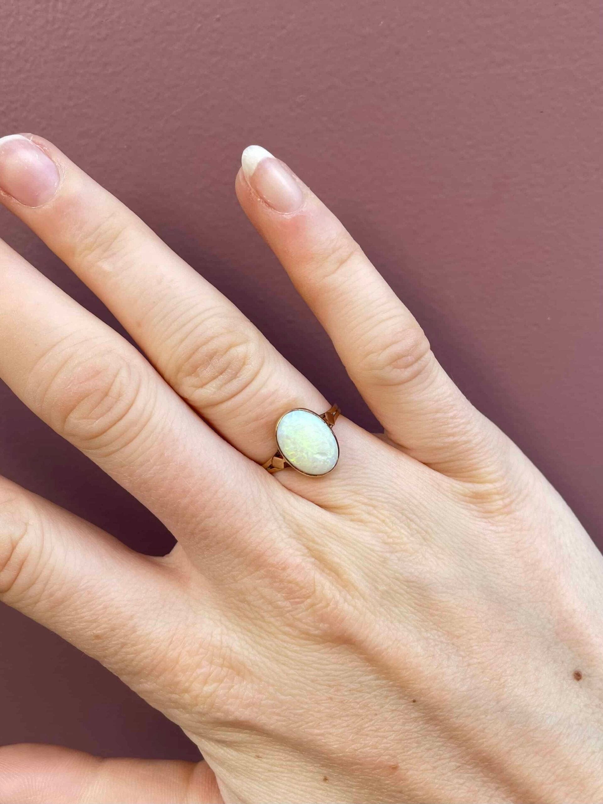 Bague Vintage Solitaire Opale 1.80 Carat "Zenaya" - Elliade Paris