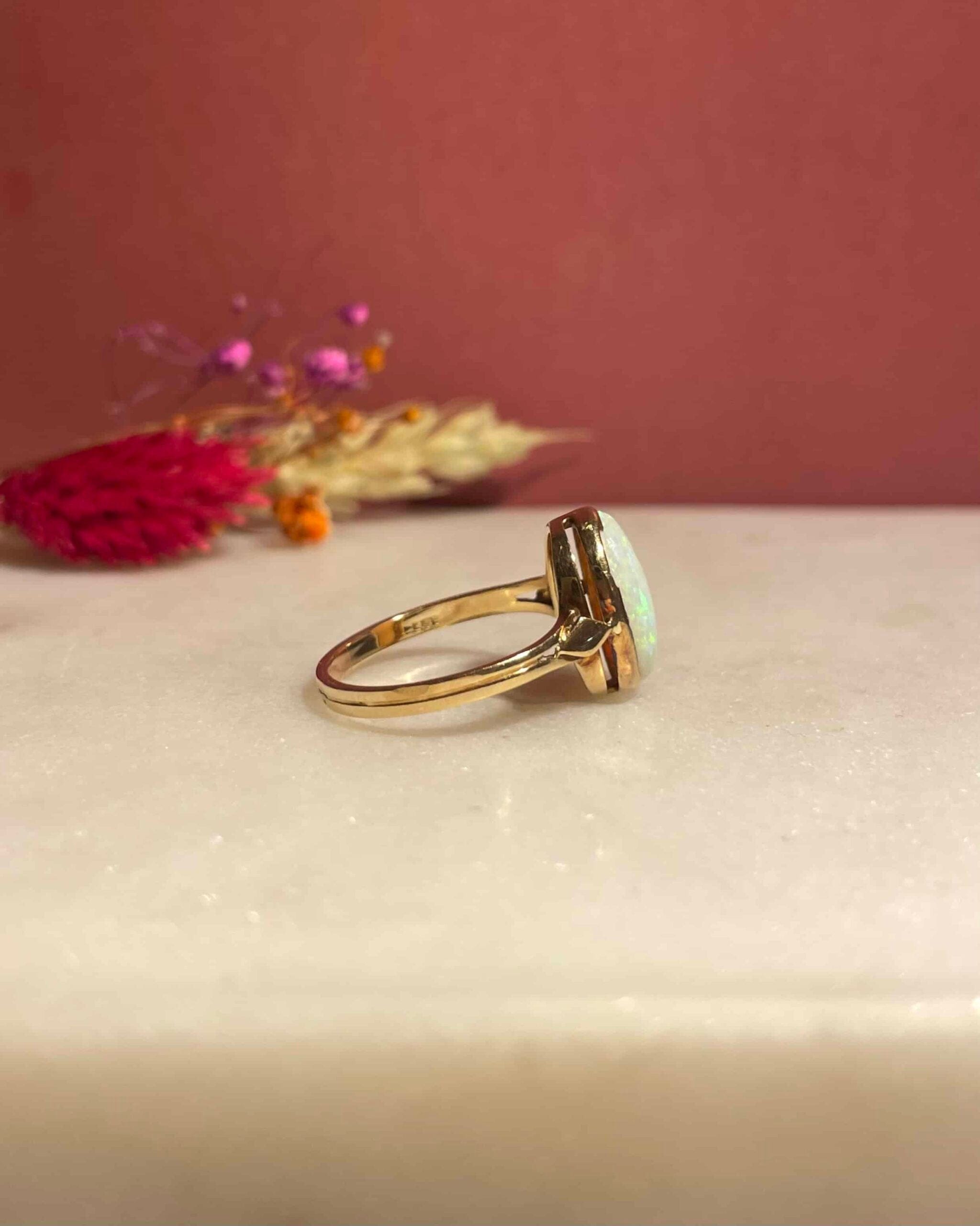 Bague Vintage Solitaire Opale 1.80 Carat "Zenaya" - Elliade Paris
