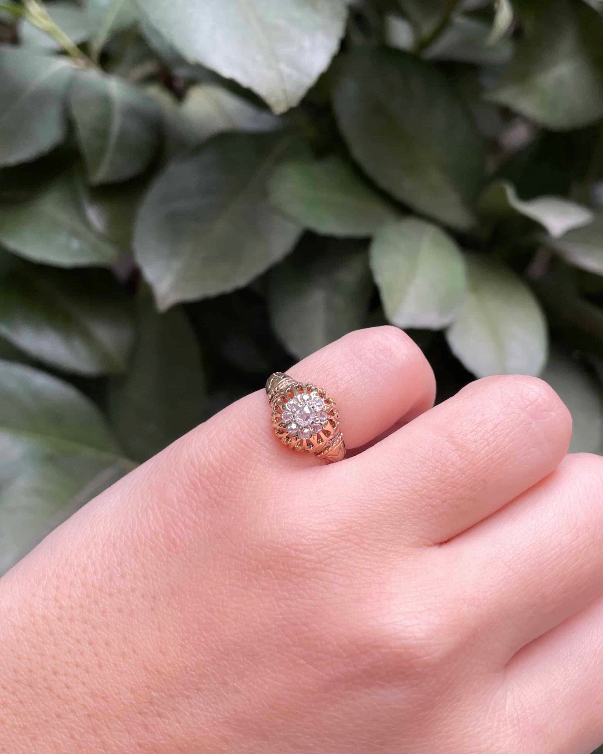 Anillo vintage de diamantes en forma de cúpula "Ness"