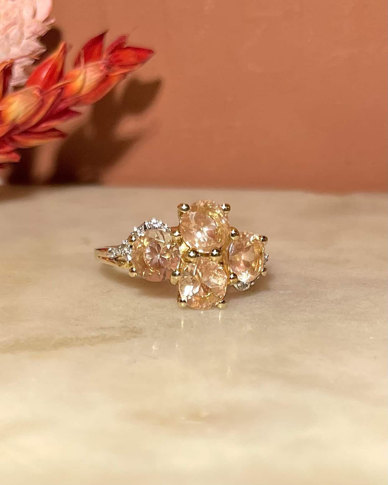 Bague Rivière 2 carats Morganites & 0.10 carat Diamants "Savannah" - Elliade Paris