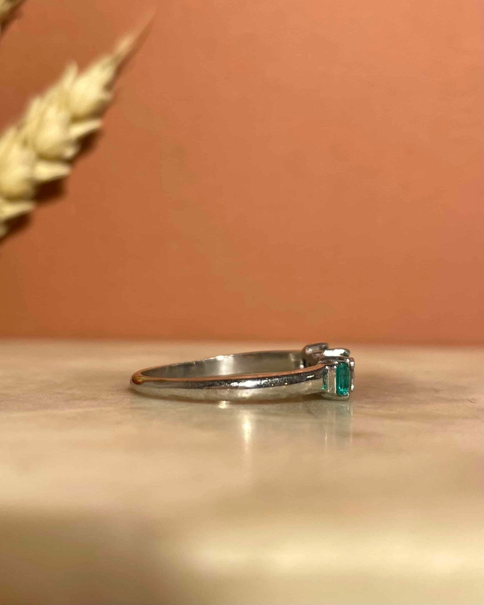 Bague Rivière Emeraudes & Diamants "Flora" - Elliade Paris