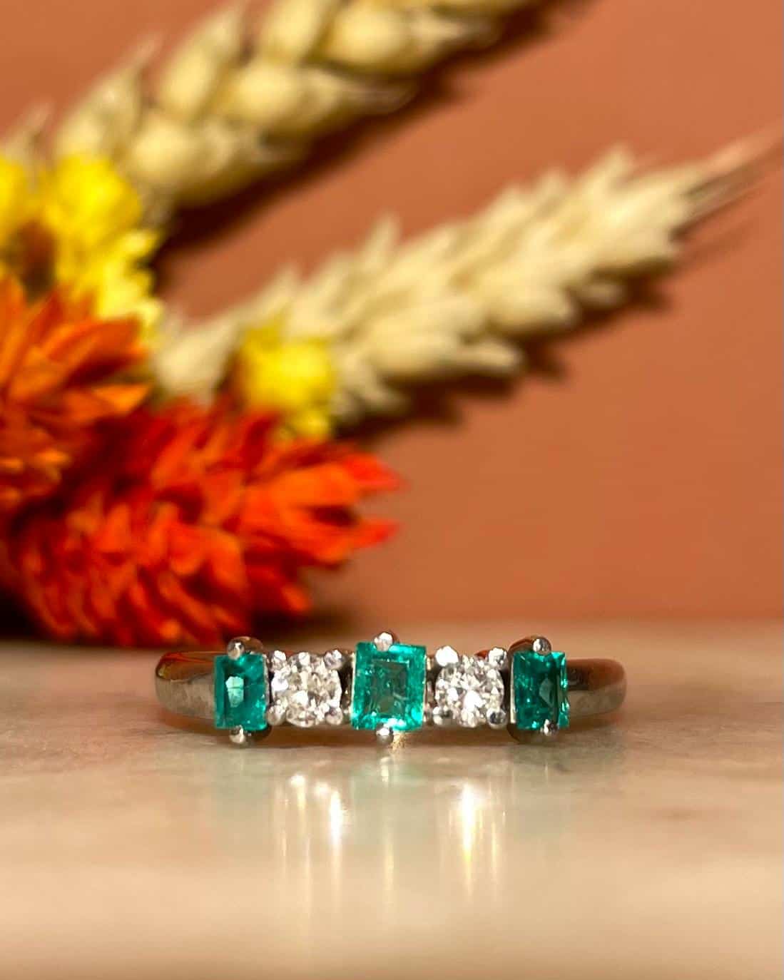 Bague Rivière Emeraudes & Diamants "Flora" - Elliade Paris