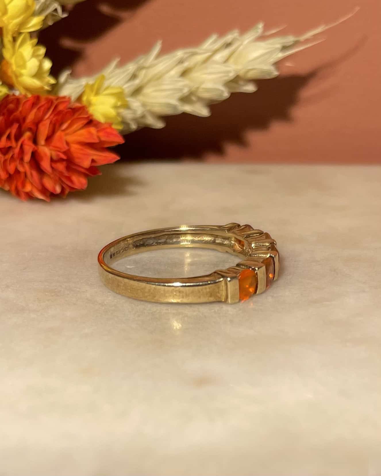 Bague rivière Opales de feu 0.50 carat "Gloria"