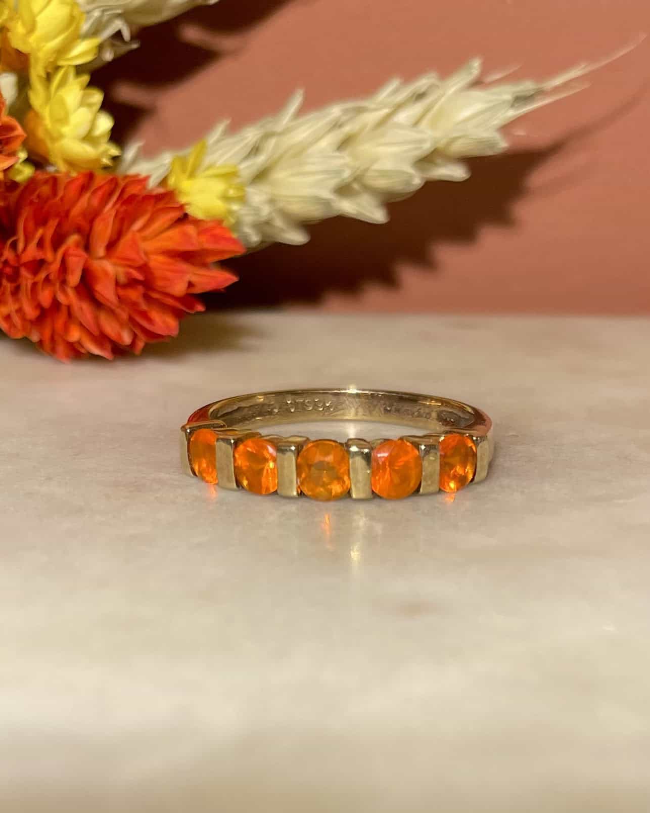 Bague rivière Opales de feu 0.50 carat "Gloria"