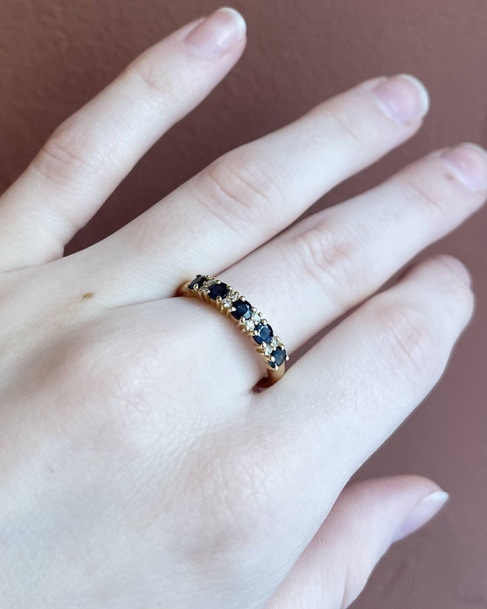 Bague Rivière Saphirs 0.68 carat & Diamants "Maude" - Elliade Paris