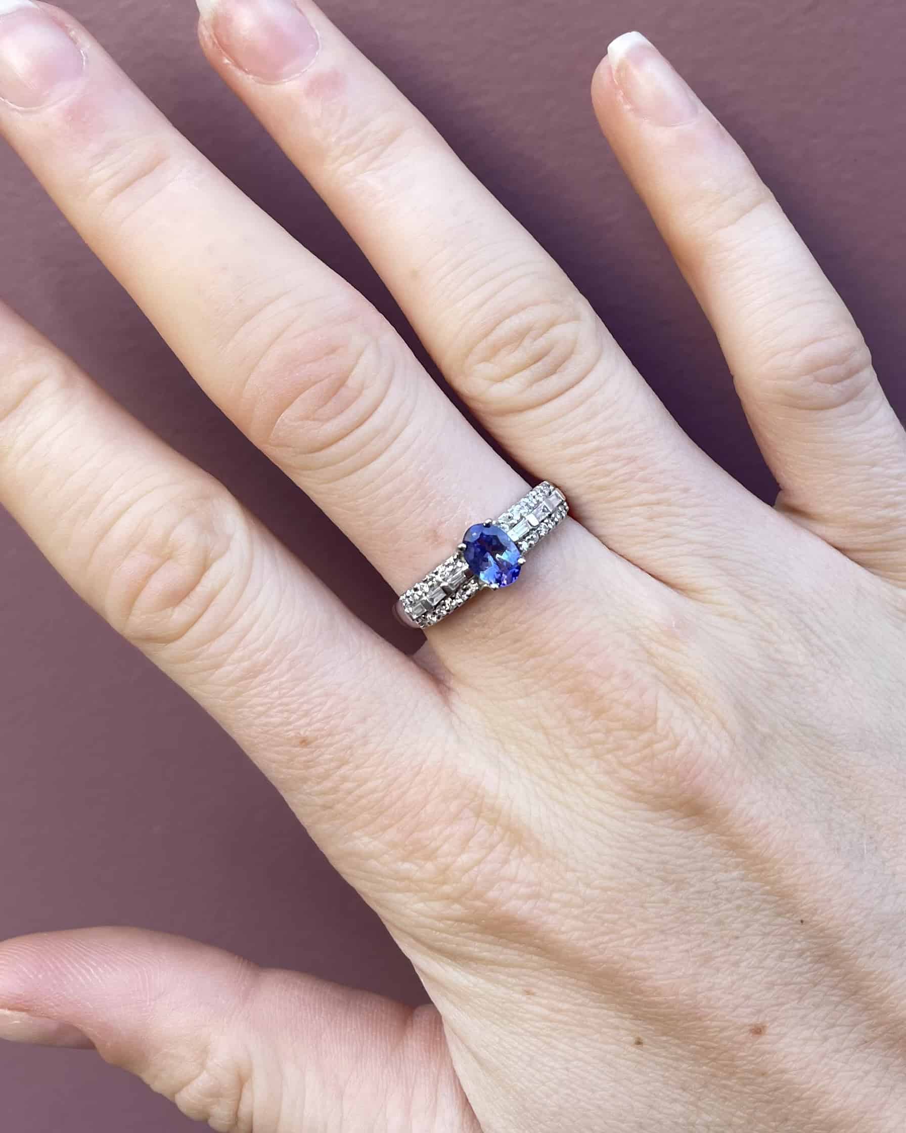 Bague Vintage Tanzanite 1 carat & 30 Diamants "Leya"