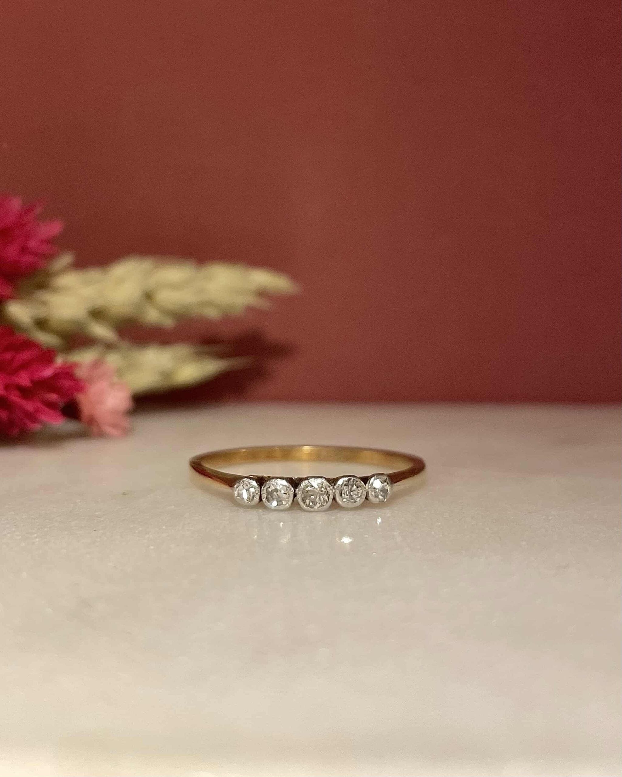Anillo de diamantes "Isee" de 0,24 quilates