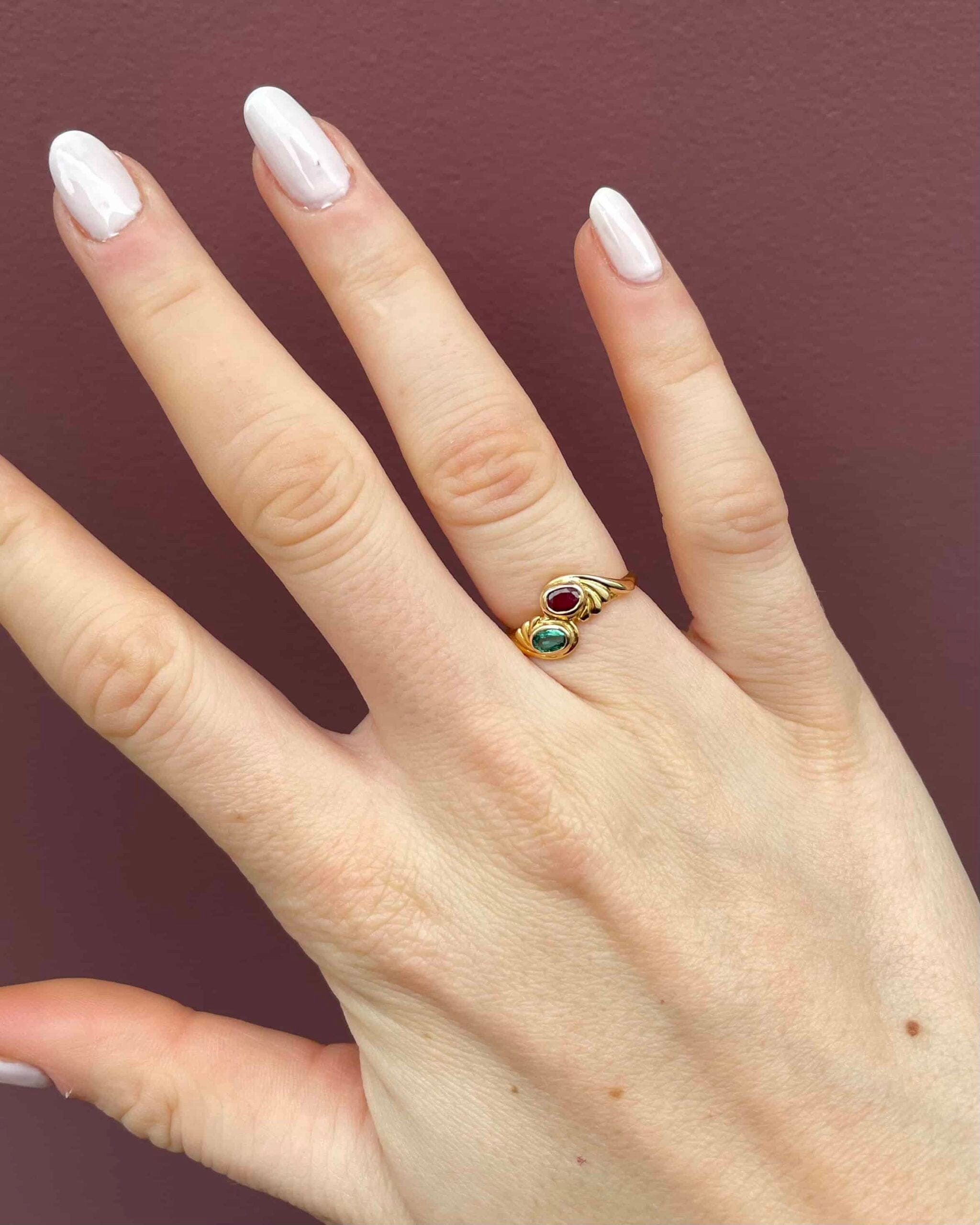 Bague Toi & Moi Rubis et Émeraude "Charlie" - Elliade Paris