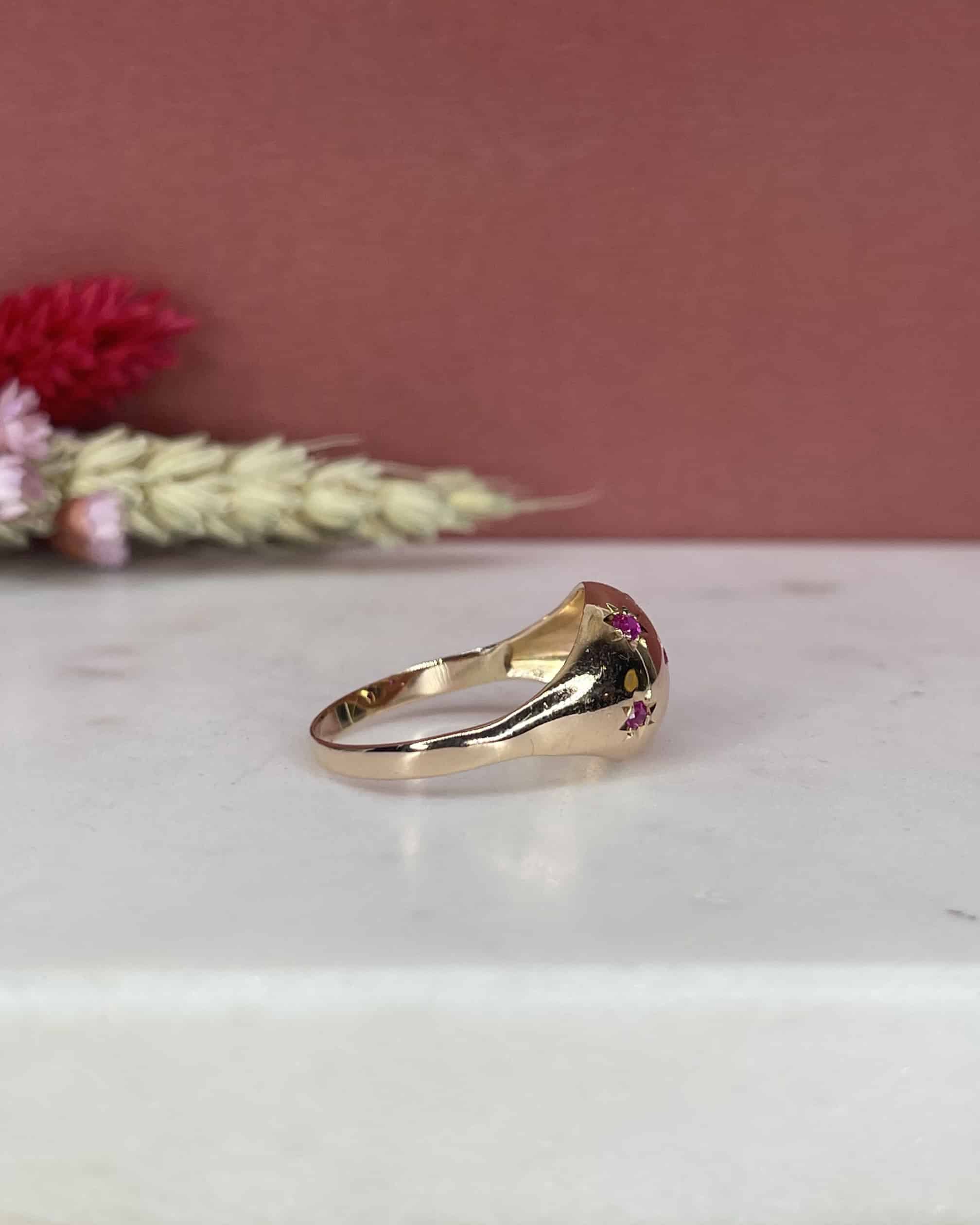 Bague Vintage Jonc Étoilé Rubis "Jaya" - Elliade Paris
