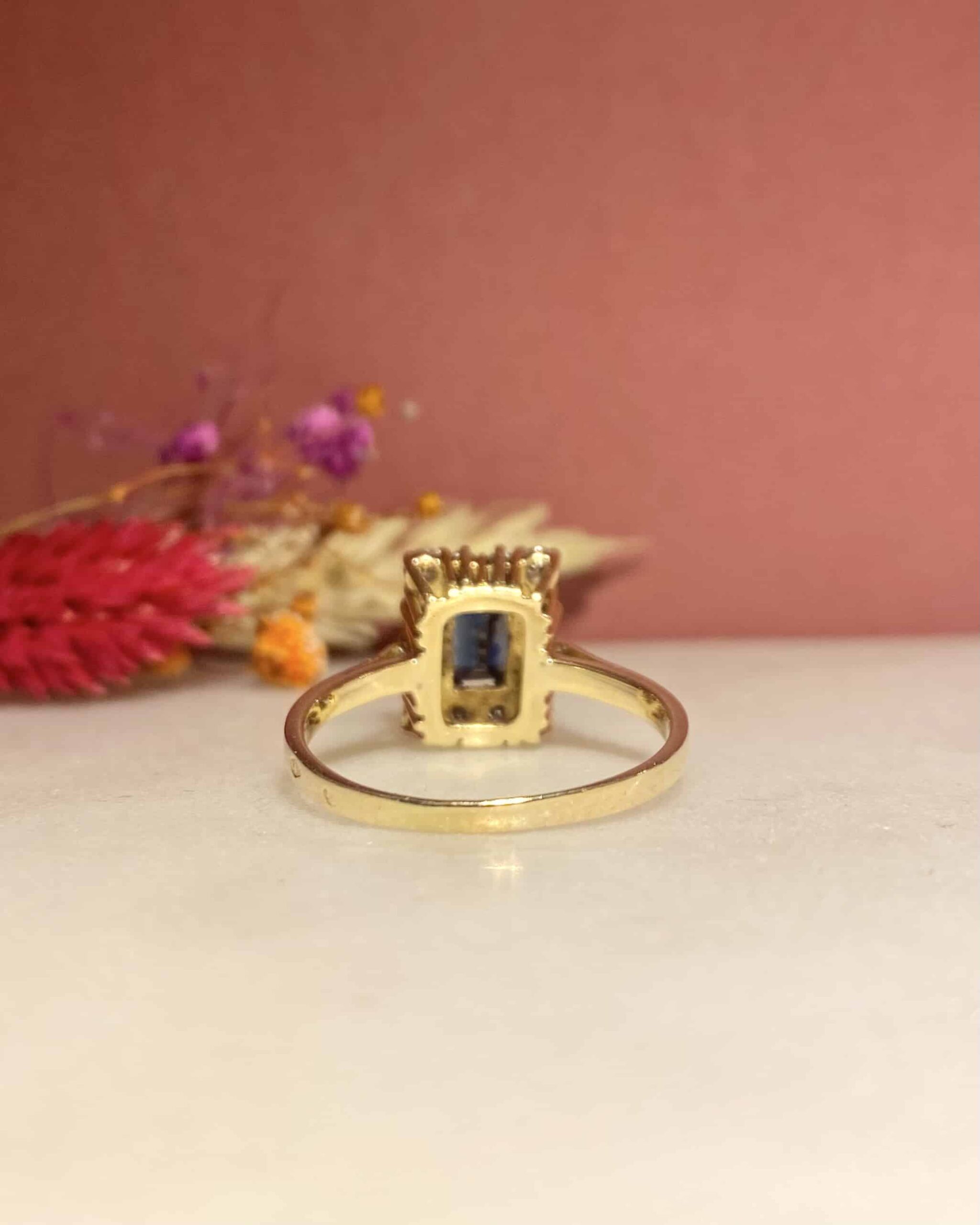 1 Carat Sapphire & Diamond Daisy Ring "Luna"
