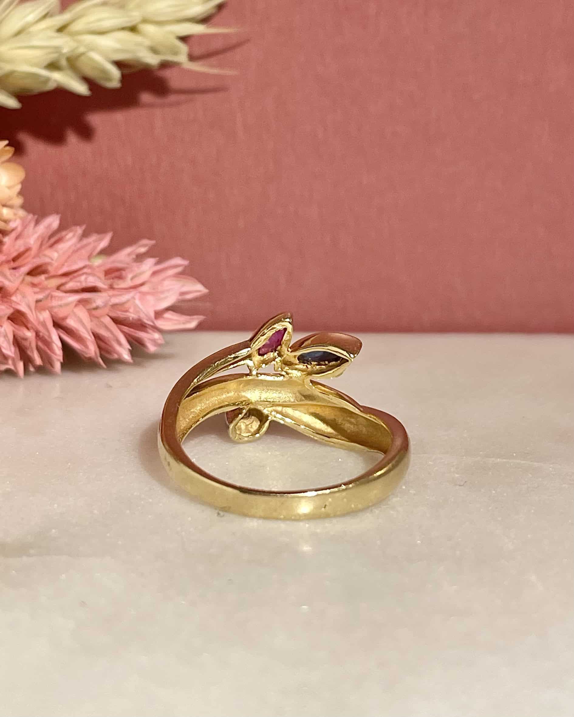 Bague Jonc Rubis, Saphir & Diamant "Giselle" - Elliade Paris