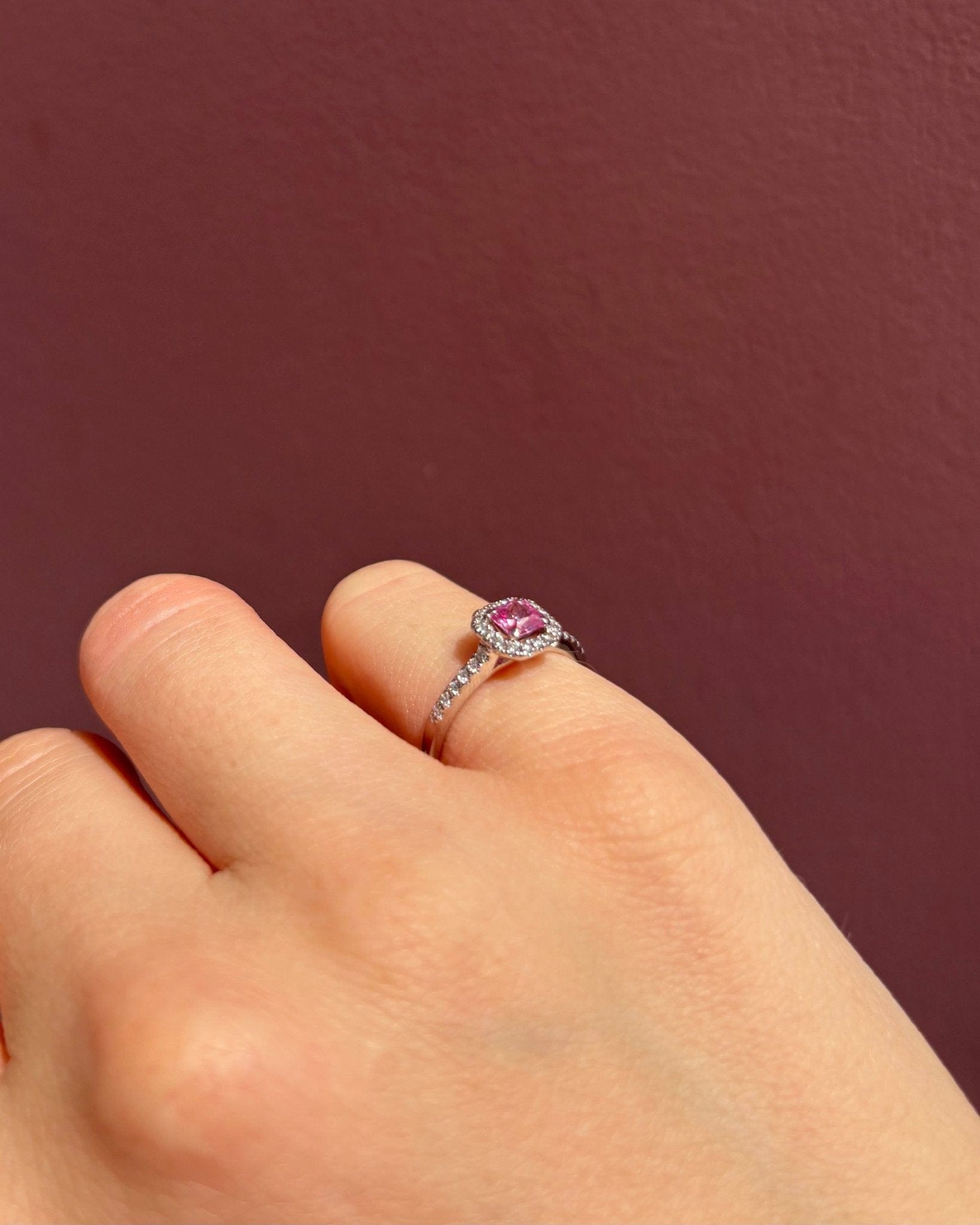 Bague Saphir Rose 0.45 carat & Diamants "Lilya" - Elliade Paris