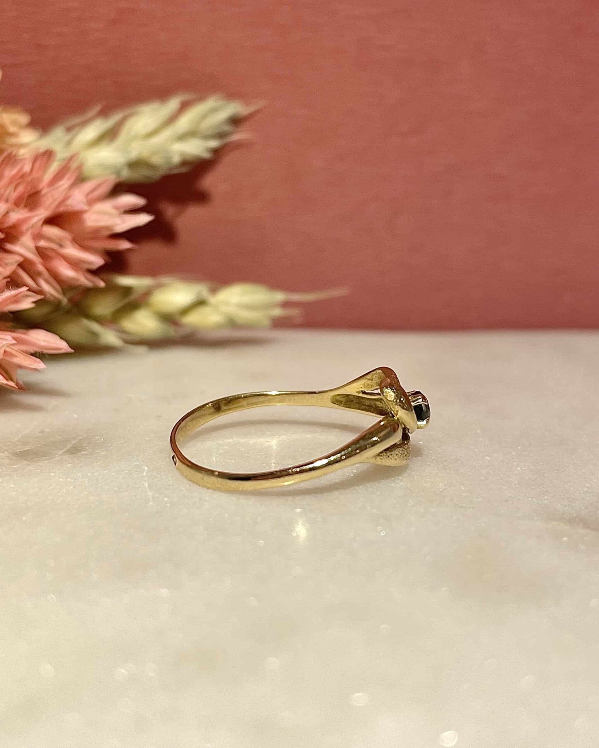 Bague Tourbillon Saphir "Magnolia" - Elliade Paris
