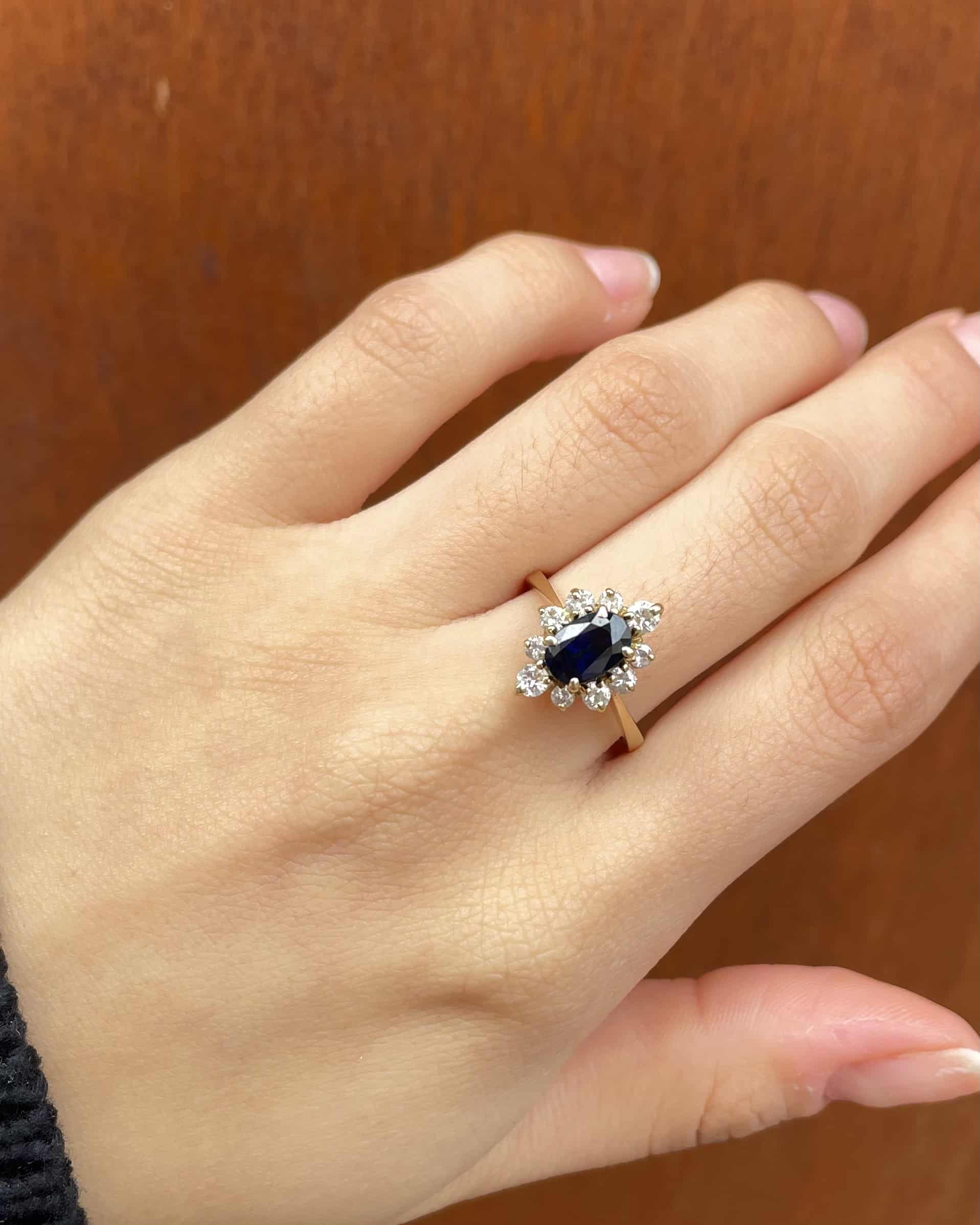 Bague Marguerite Saphir 1.10 carat & Diamants "Valencia"