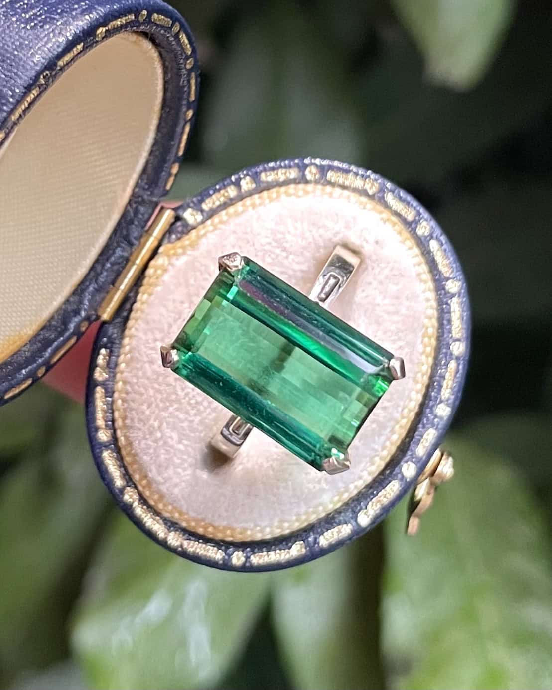 Anillo de cóctel "Jorine" de turmalina de 7 quilates