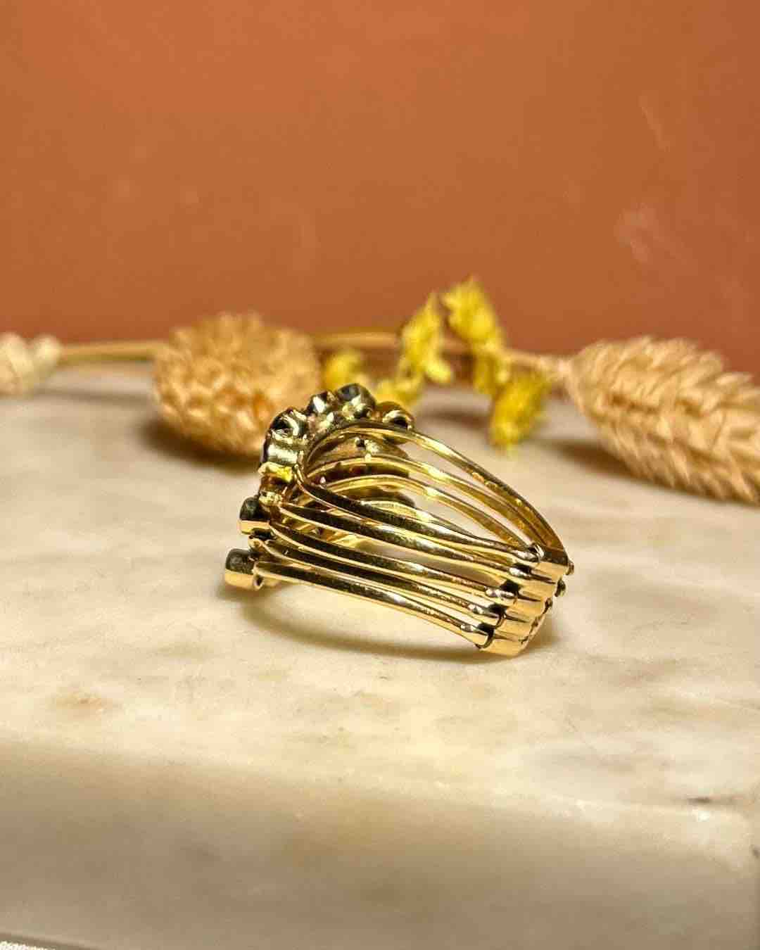 Bague Semainier Émeraudes, Saphirs, Rubis & Diamants "Irma" - Elliade Paris