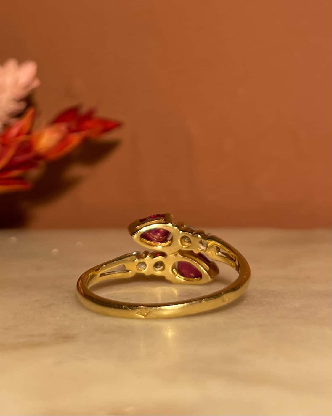 Bague Serpent Rubis 0.60 Carat & Diamants "Leona" - Elliade Paris