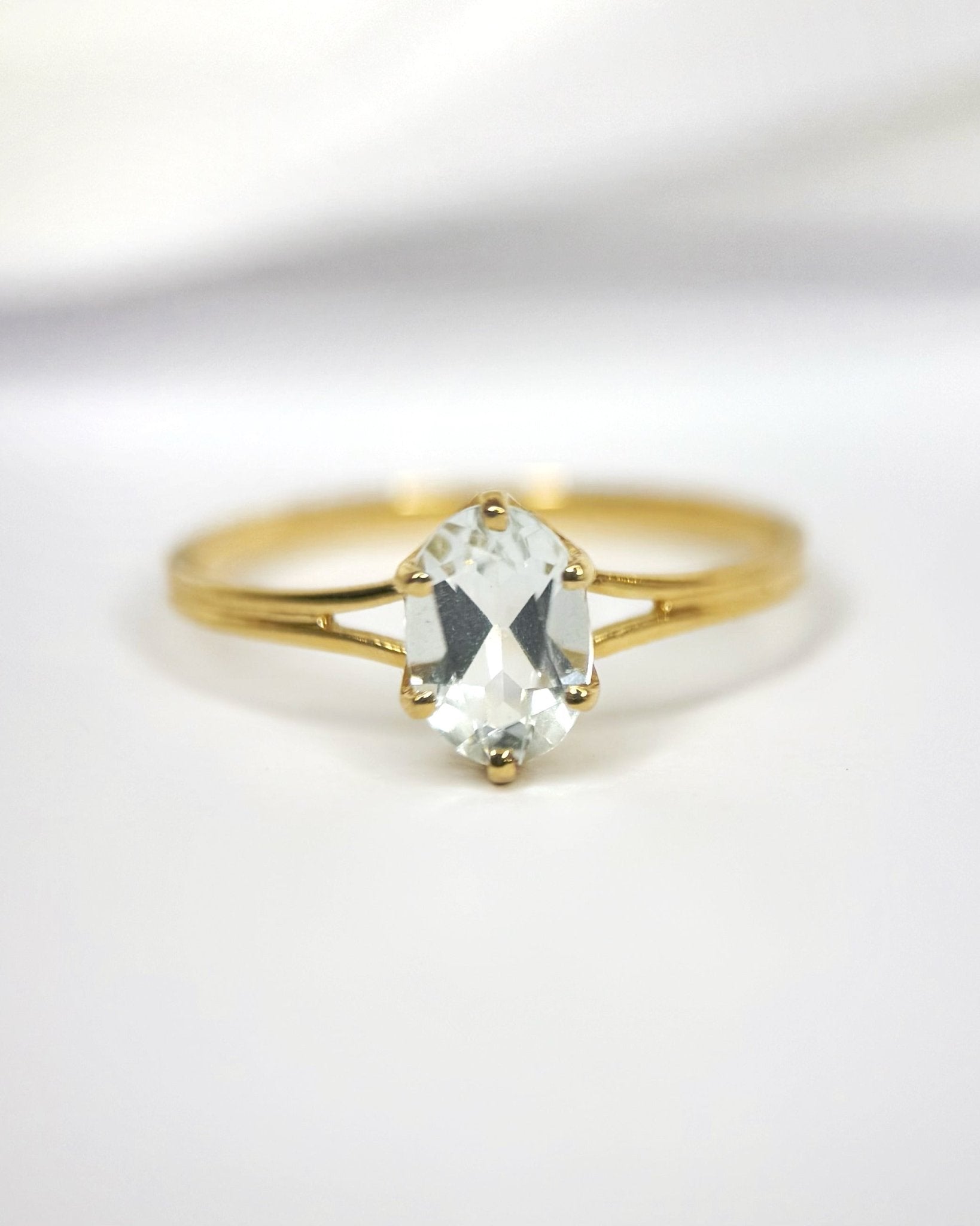 Bague Solitaire Aigue-Marine 0.80 carat "Billie" - Elliade Paris