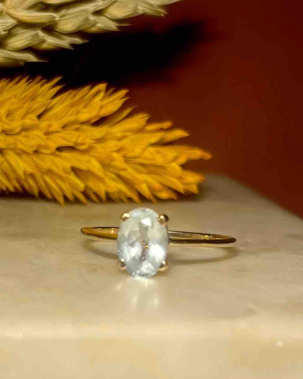 Bague solitaire Aigue - Marine 1 carat "Louise" - Elliade Paris