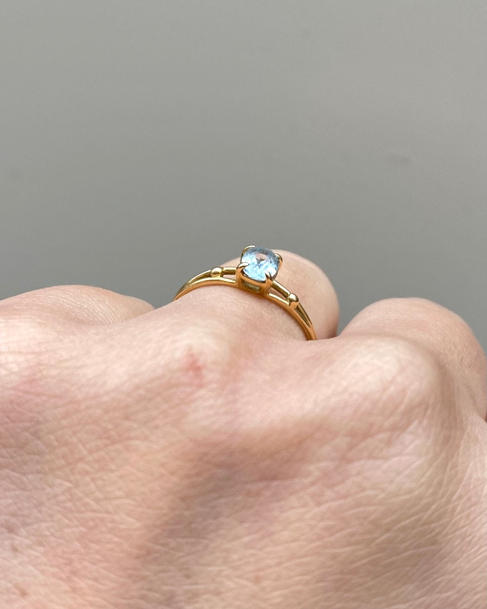 Bague Solitaire Aigue - Marine “Sharen” - Elliade Paris