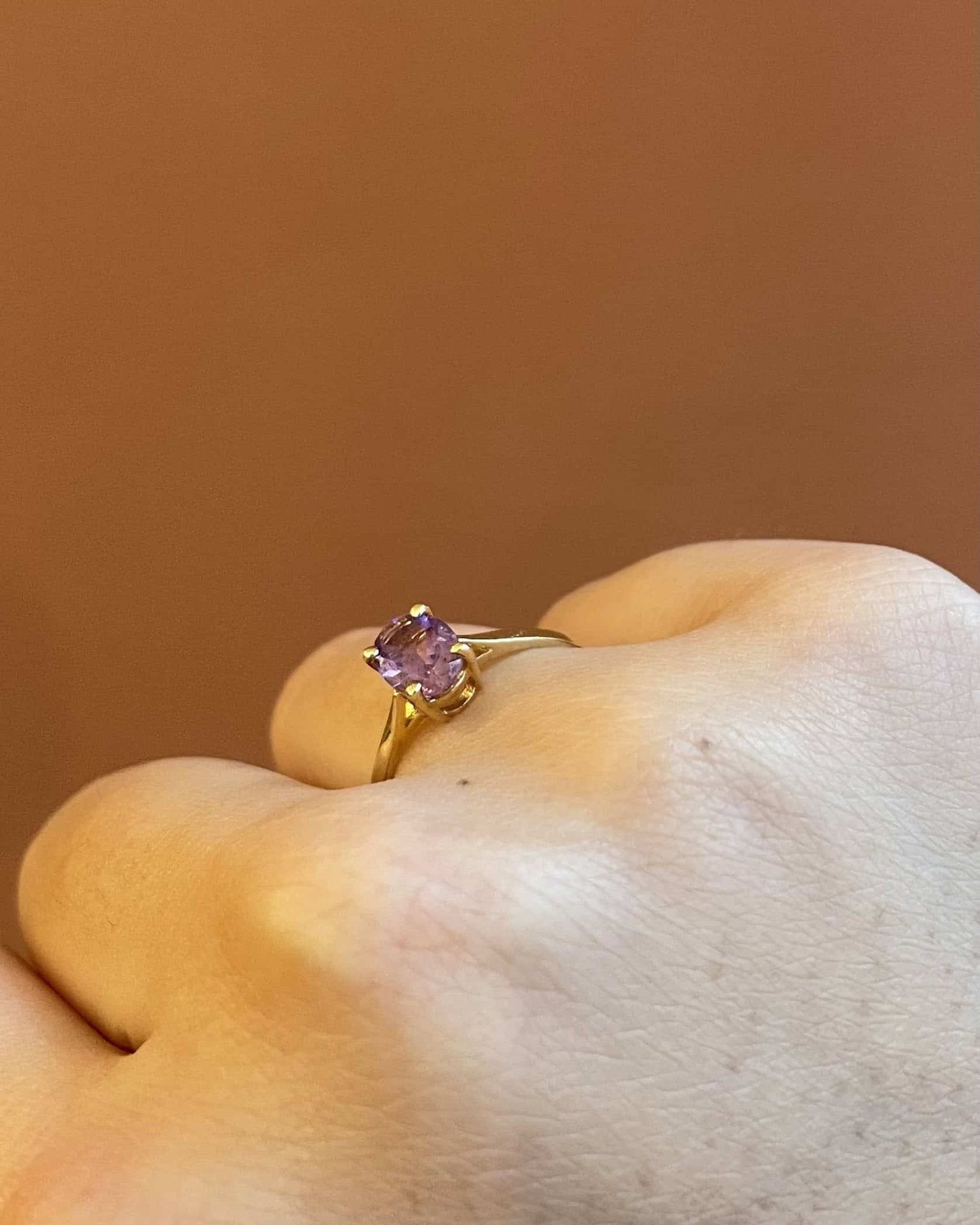 Bague Solitaire Améthyste 0.75 carat "Mahery" - Elliade Paris