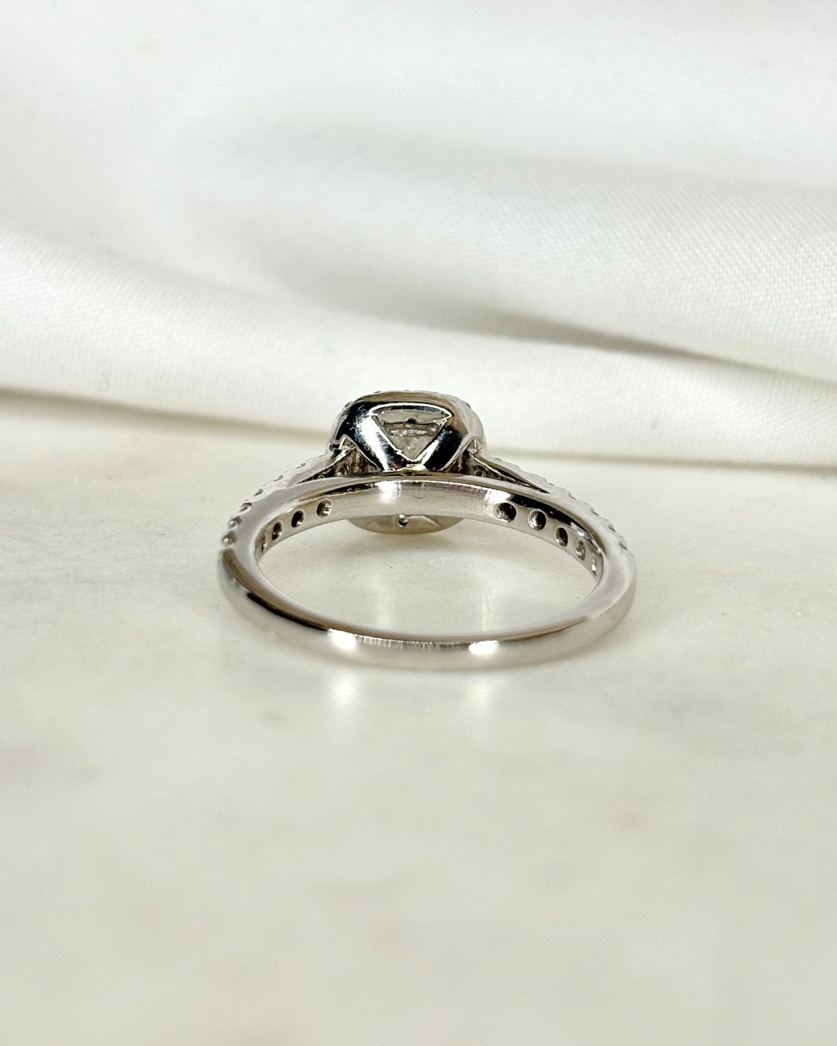Bague Solitaire Auréole Diamants 1.14 carat "Murielle" - Elliade Paris