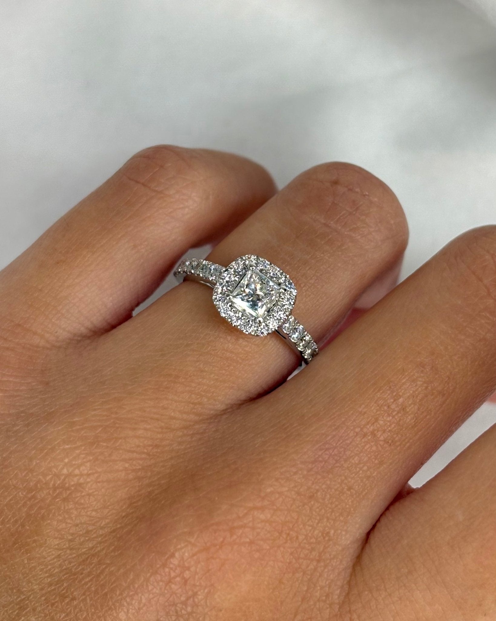 Bague Solitaire Auréole Diamants 1.14 carat "Murielle" - Elliade Paris