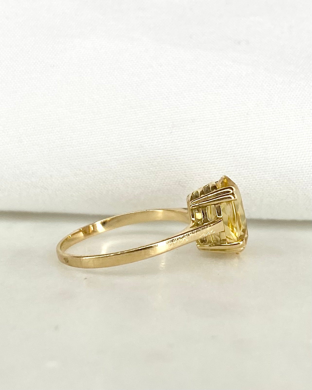 Bague Solitaire Citrine 2.80 carats "Isabella" - Elliade Paris