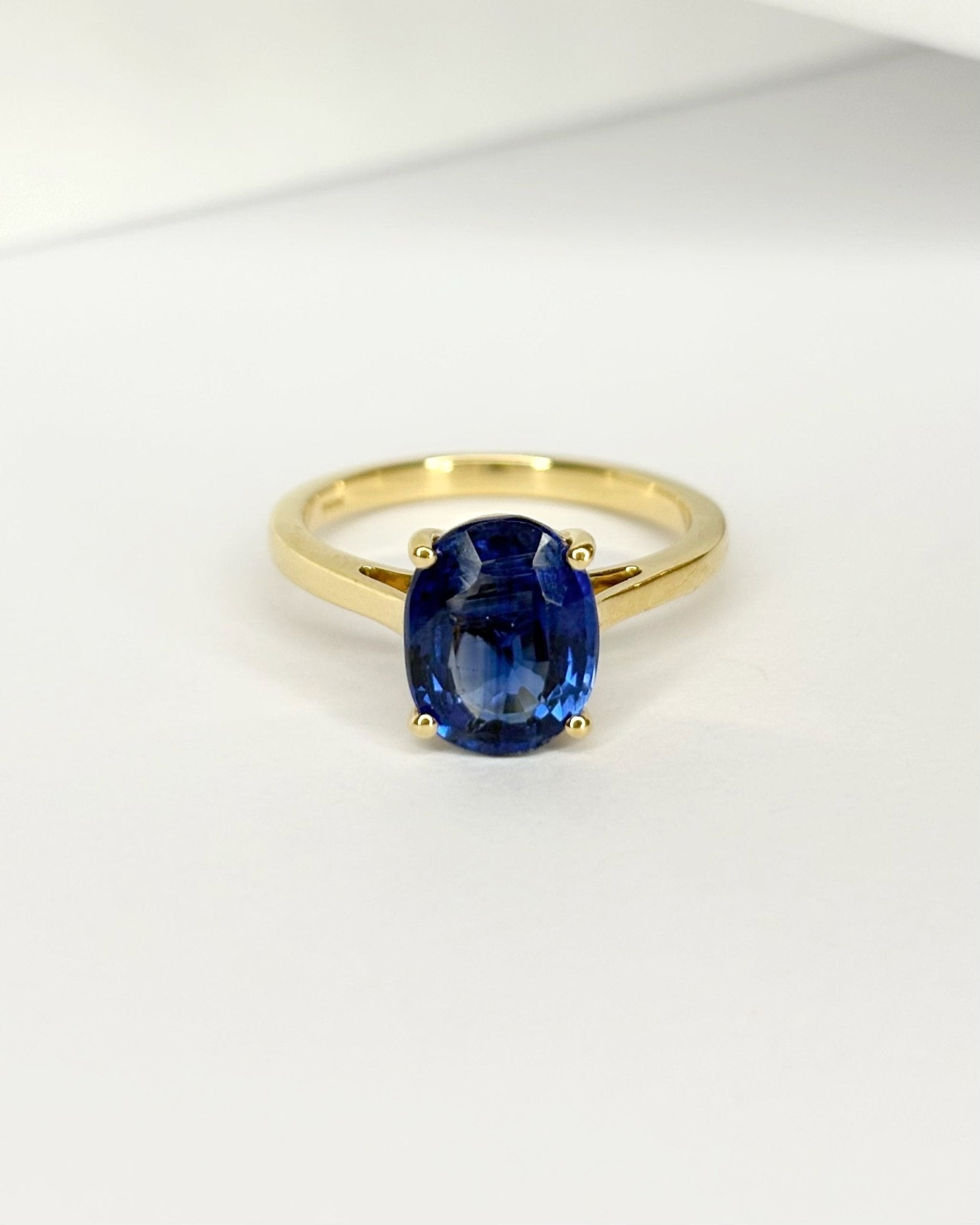 Bague Solitaire Cyanite 2.85 carats "Misha" - Elliade Paris