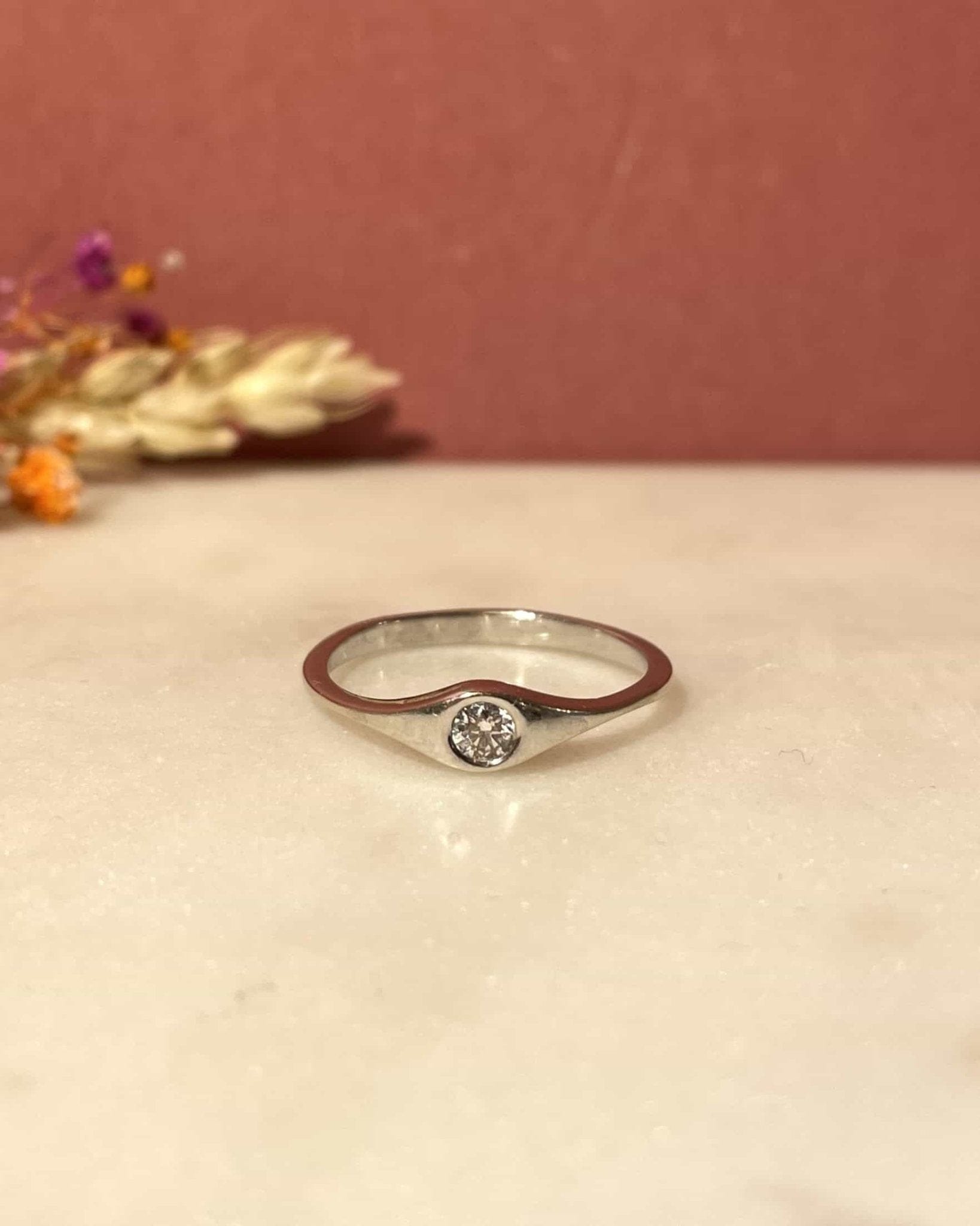 Bague Solitaire Diamant 0.10 carat "Yuna" - Elliade Paris