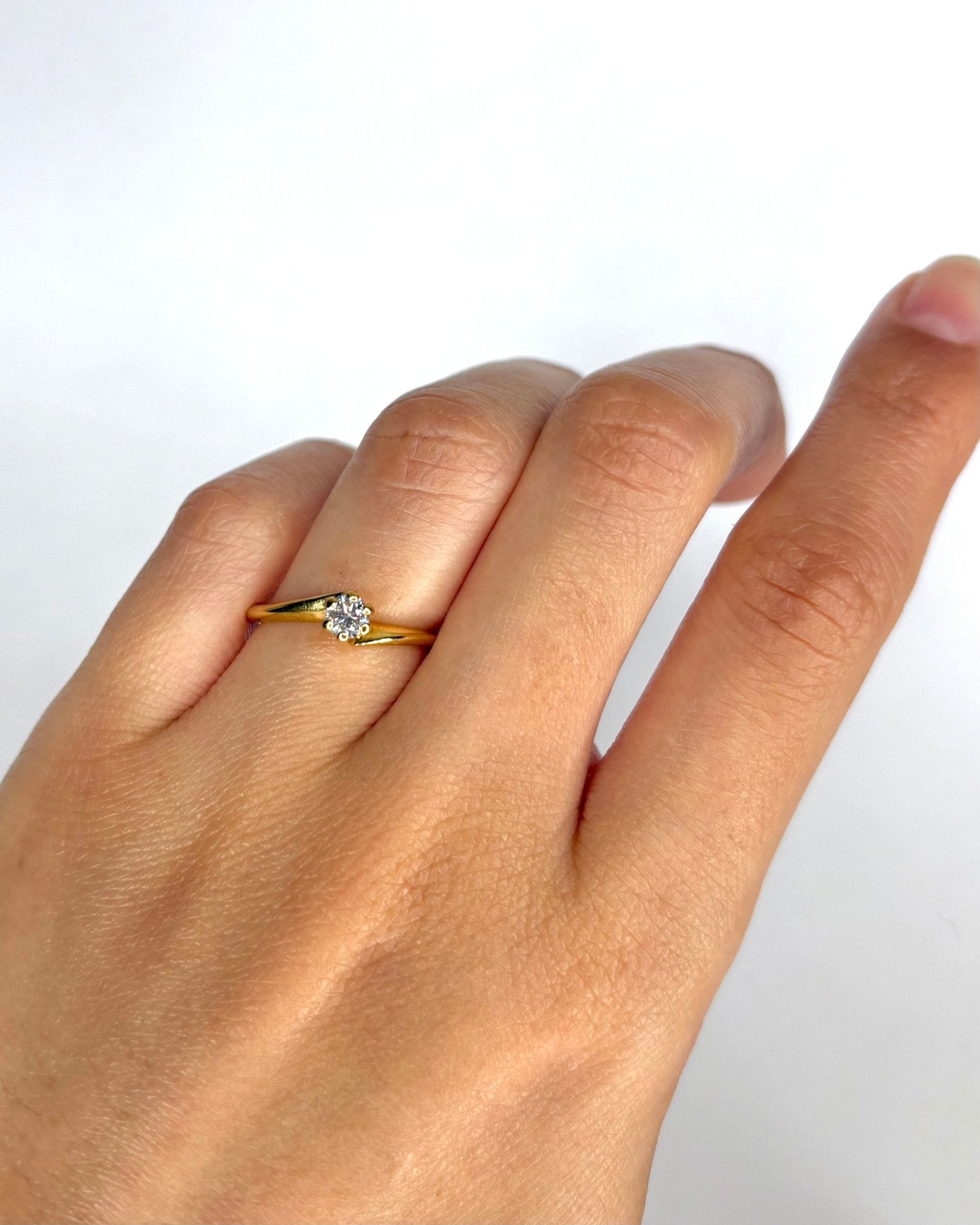Bague Solitaire Diamant 0.18 carat "Yunna" - Elliade Paris