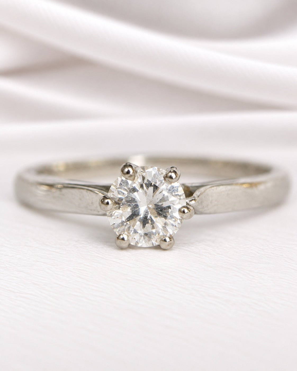 Bague Solitaire Diamant 0.35 carat F/VS2 "Viana" - Elliade Paris