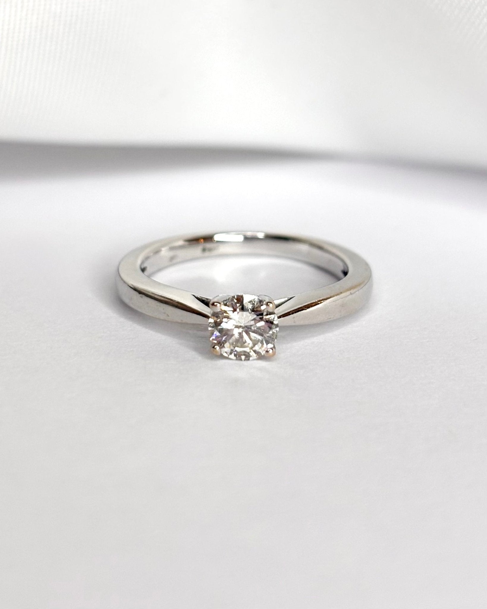 Bague Solitaire Diamant 0.41 carat "Rina" - Elliade Paris