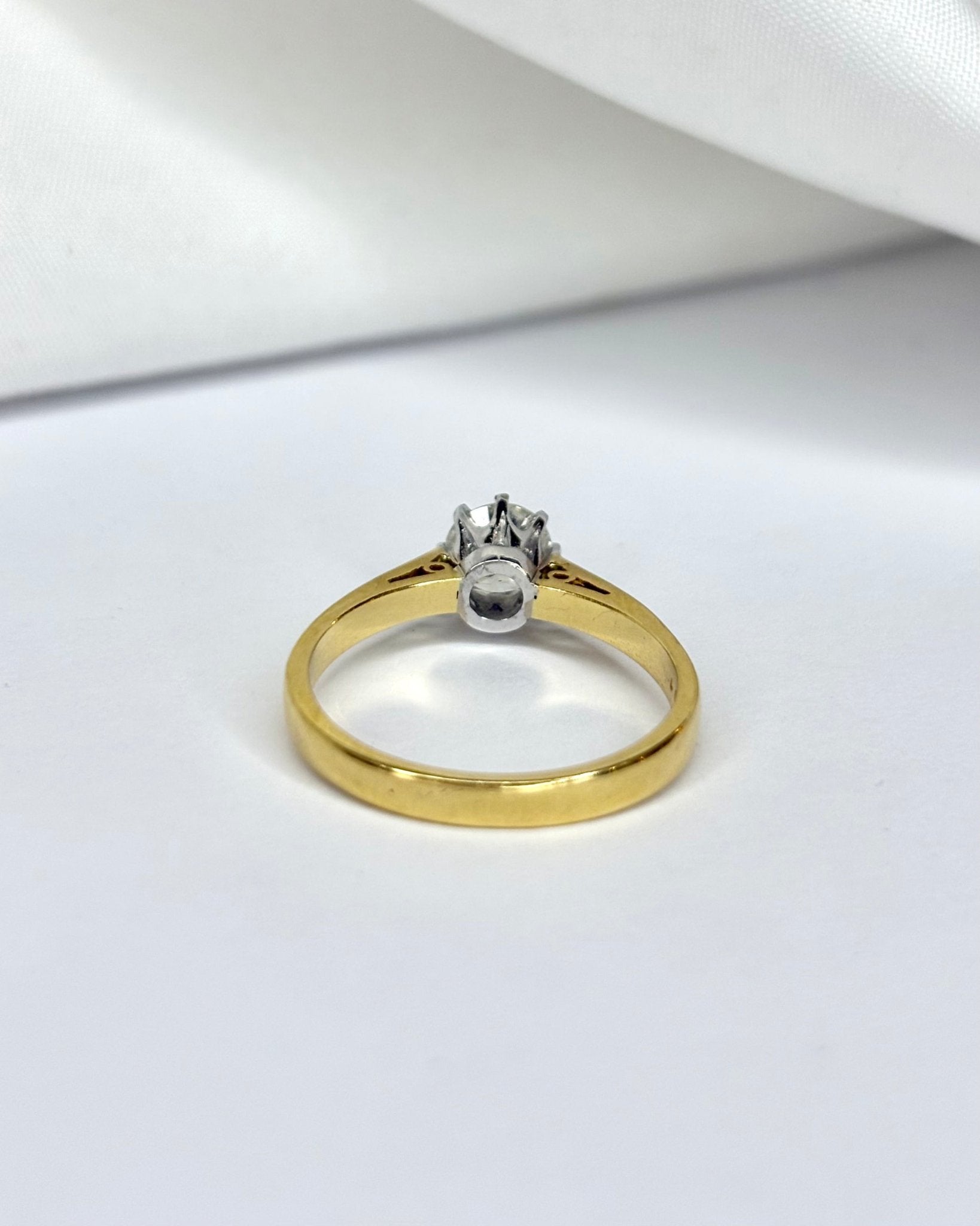 Bague Solitaire Diamant 0.60 carat "Erika" - Elliade Paris