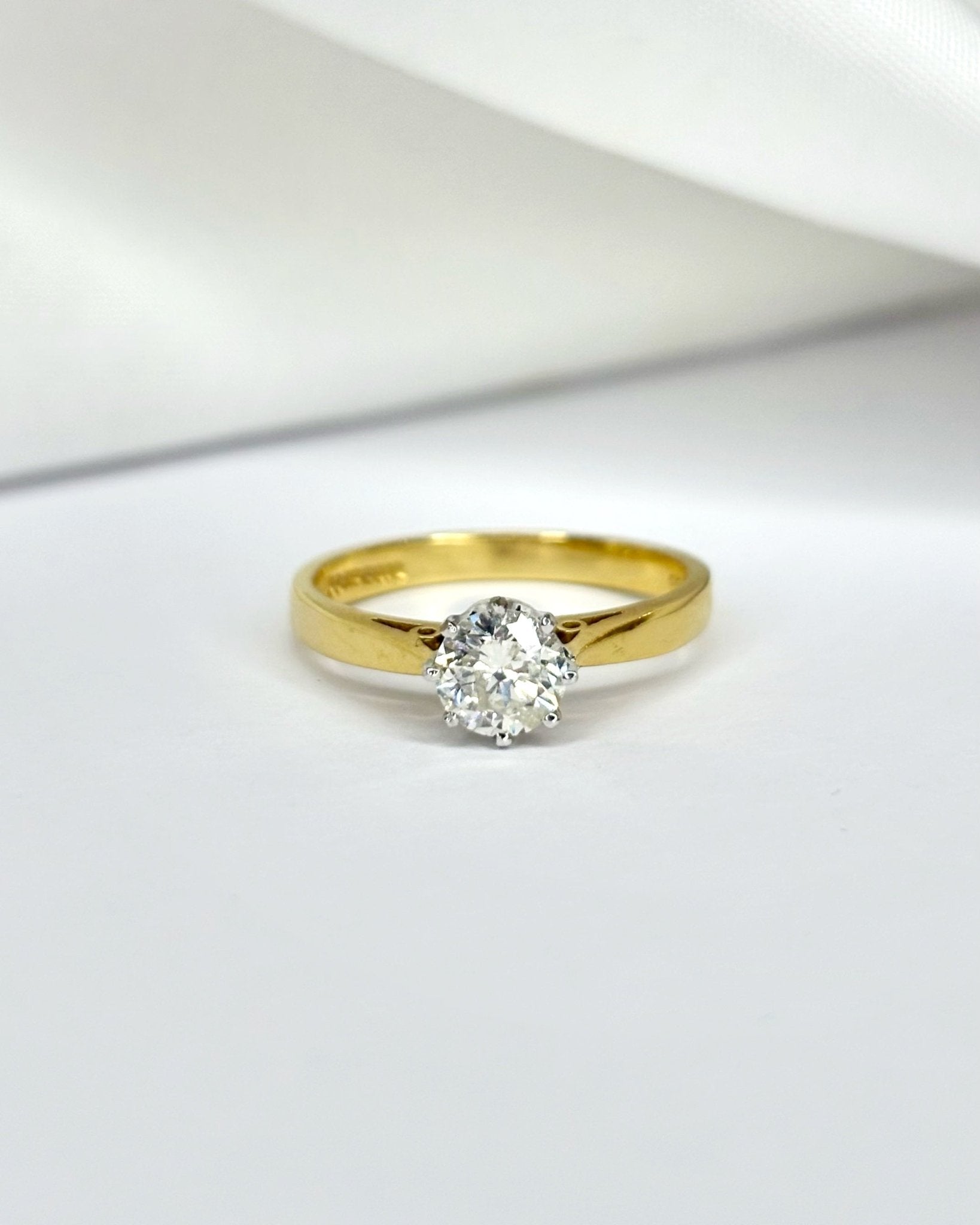 Bague Solitaire Diamant 0.60 carat "Erika" - Elliade Paris