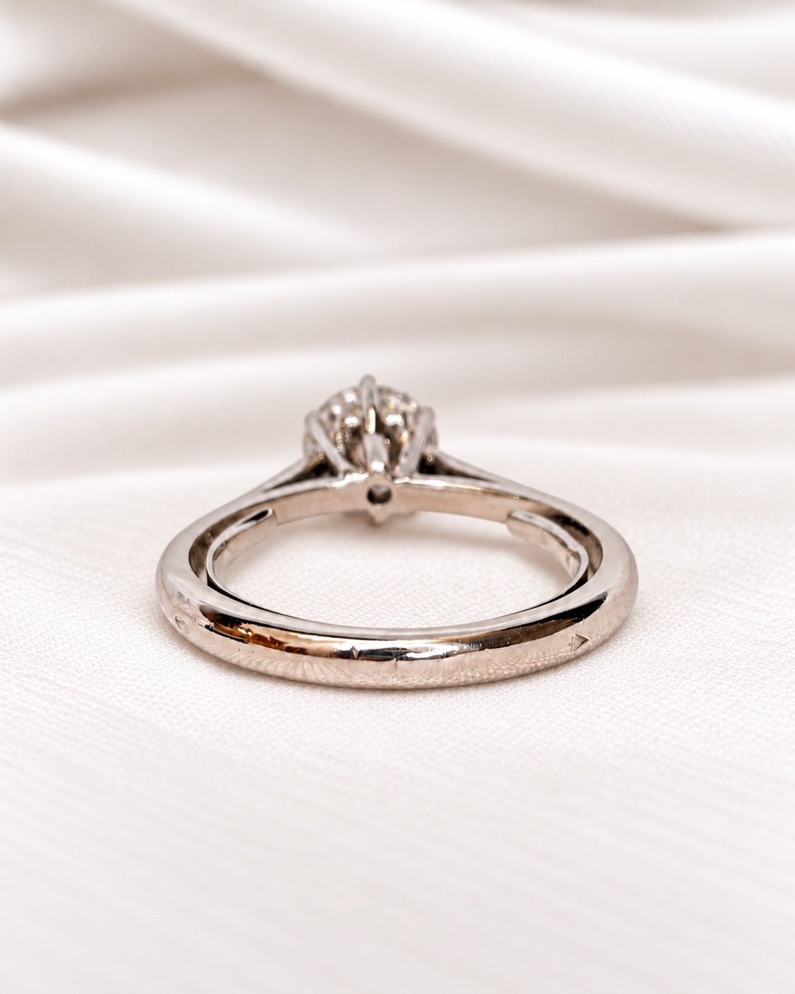 Bague Solitaire Diamant 0.74 carat I/VVS "Nesserine" - Elliade Paris