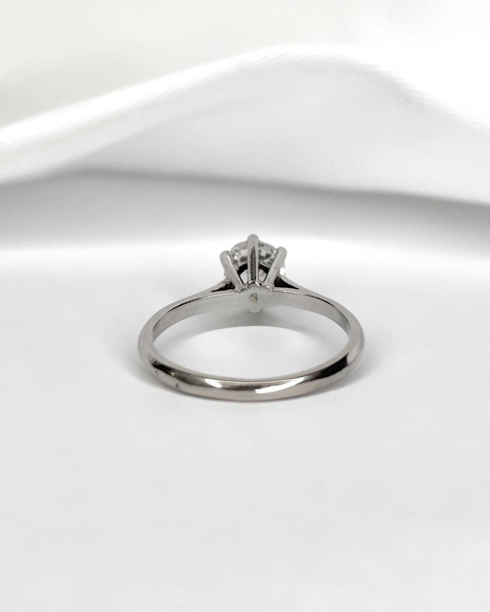 Bague Solitaire Diamant 0.90 carat "Elia" - Elliade Paris