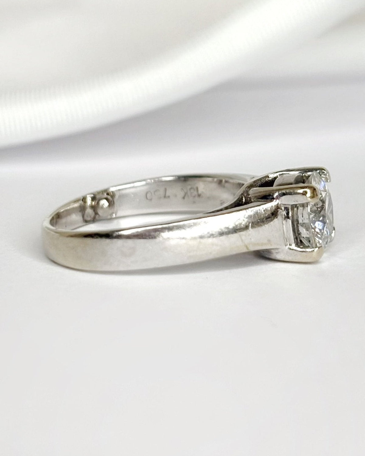 Bague Solitaire Diamant 0.96 carat "Elisabeth" - Elliade Paris