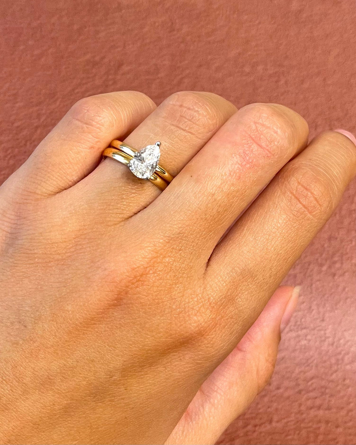 Bague Solitaire Diamant Taille Poire 0.92 carat F/VS2 "Alexandra" - Elliade Paris