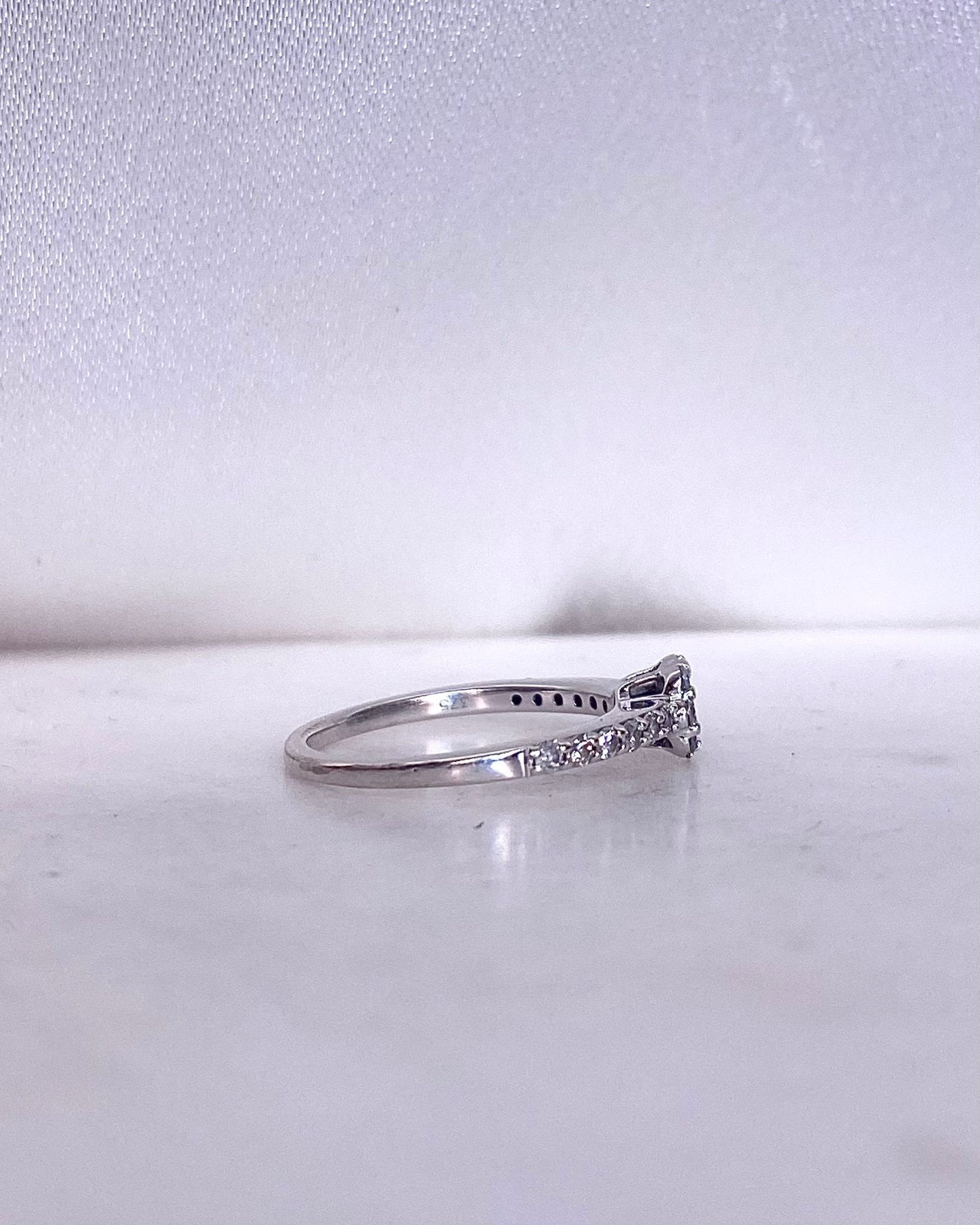 Bague Solitaire Diamants 0.38 carat "Isilde" - Elliade Paris