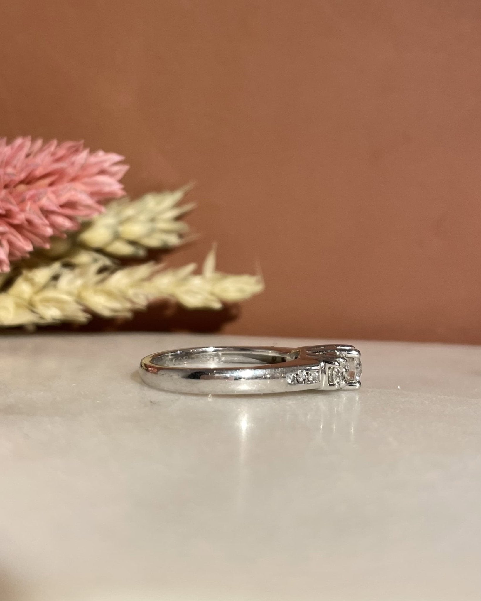 Bague Solitaire Diamants 0.69 carat "Flavia" - Elliade Paris
