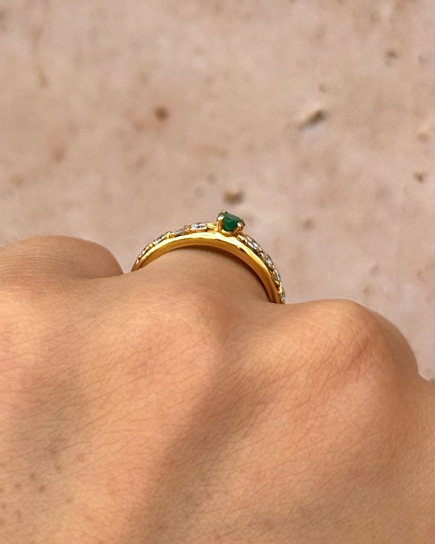 Bague Solitaire Émeraude & Diamants "Zélie" - Elliade Paris