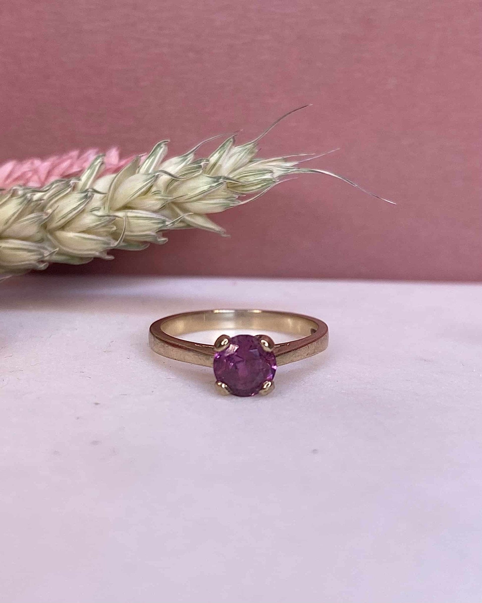 Bague Solitaire Grenat 1 Carat "Alena" - Elliade Paris